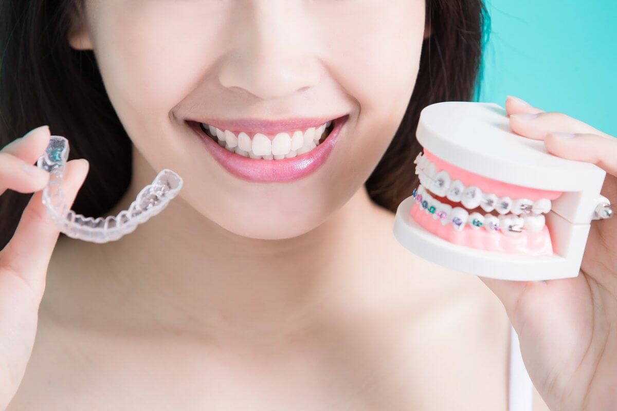 Invisalign Vs Traditional Braces | Metrowest Prosthodontics